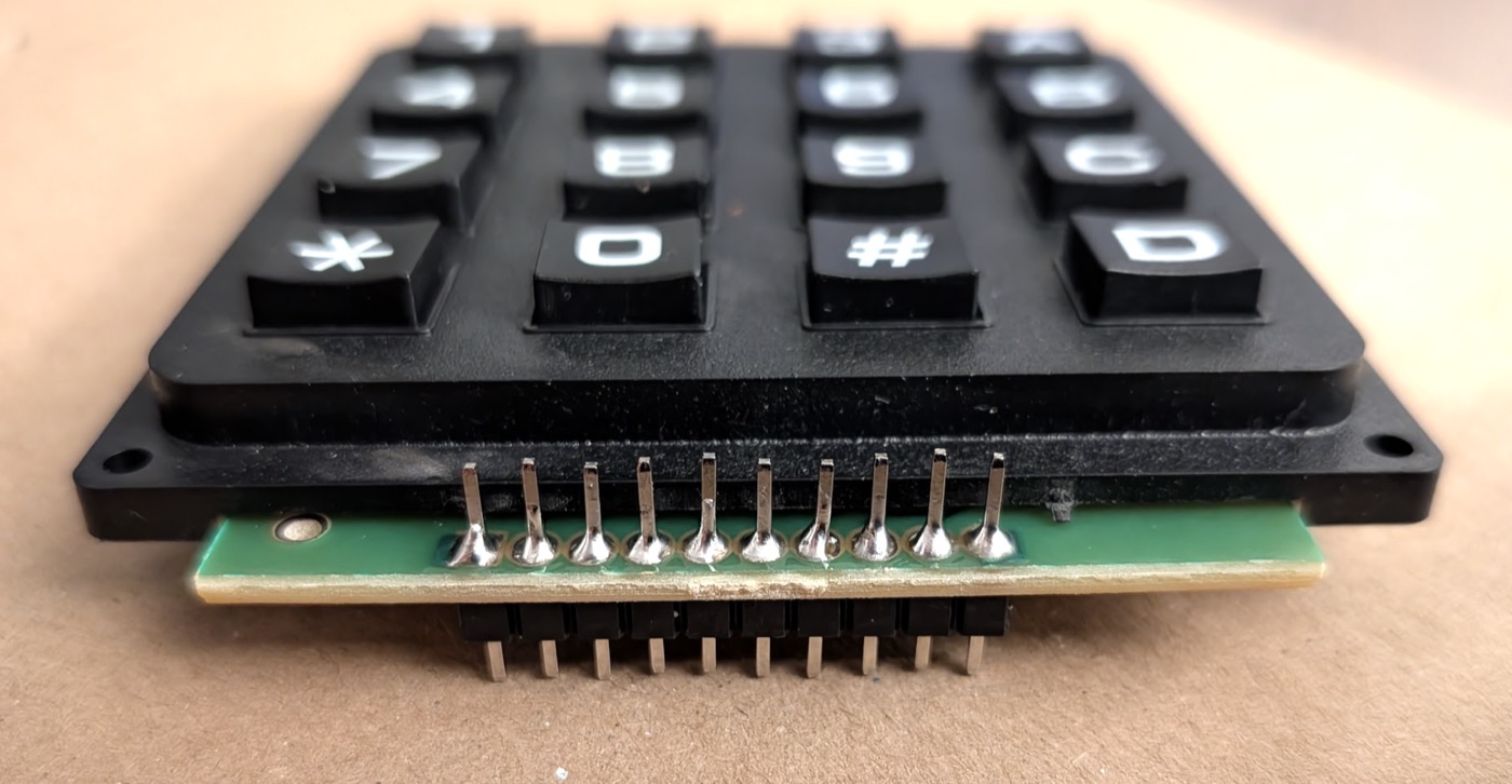 The keypad with its header soldered